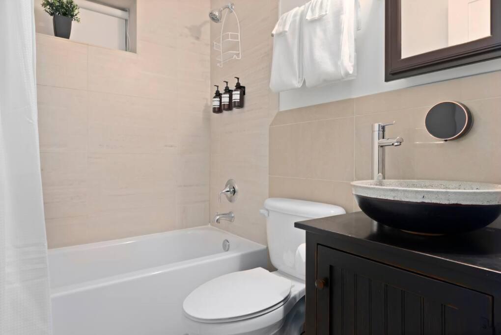 Upscale 2Br Apartment With Patio 华盛顿哥伦比亚 外观 照片